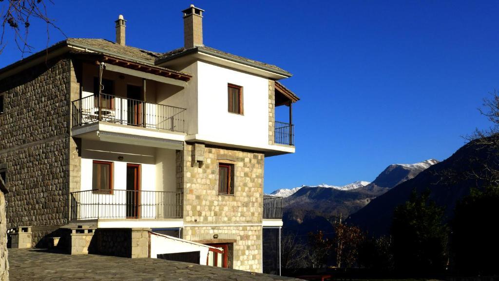Hotel Xenion Tou Georgiou Merantza Pramanta Exterior photo